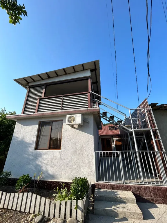 4-комнатный Дом