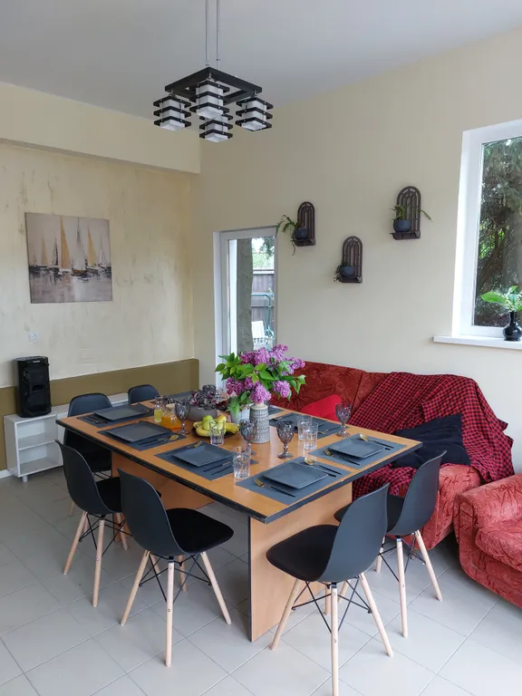 Уютный дом в хвойном саду на Кумысной поляне