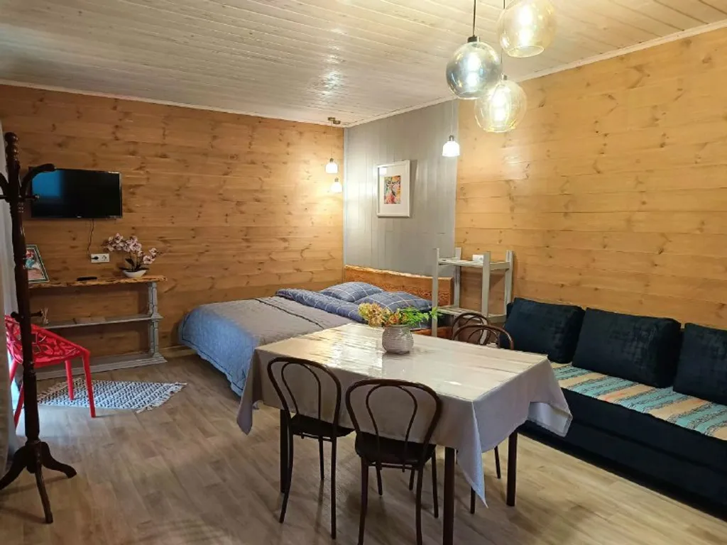 Уютный Эко-дом №13 с банным чаном в лесу в шаге от центра города