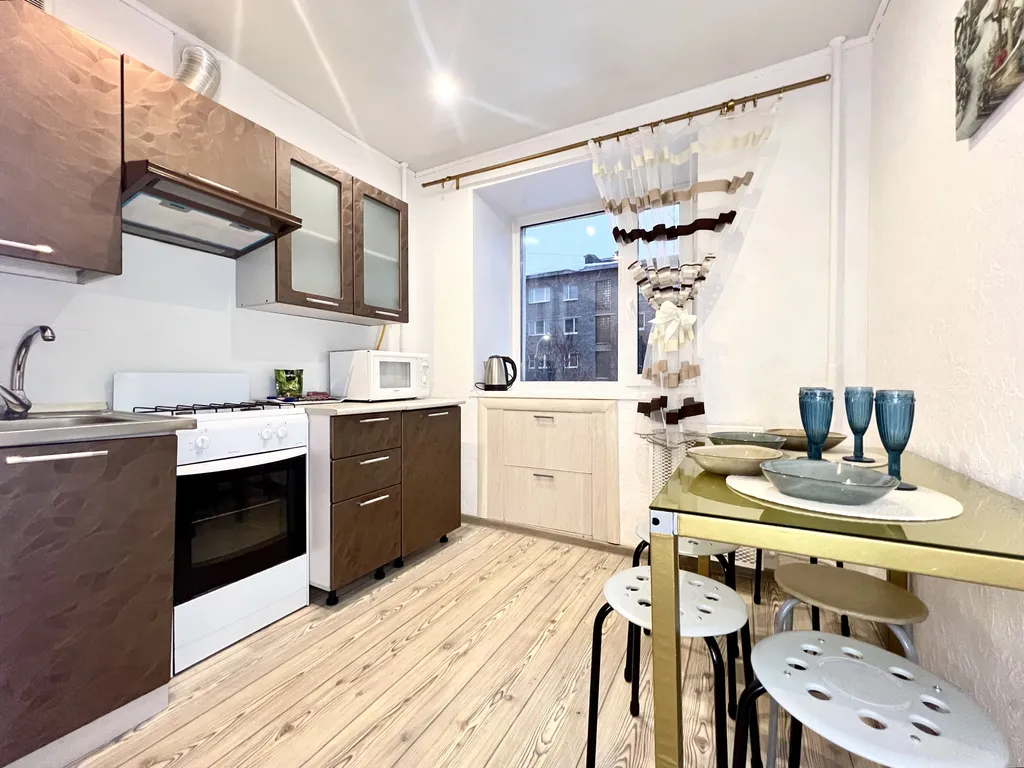 Квартира Апарты 51 в центре Морошка на полярных  зорях, 33/3 — Мурманск