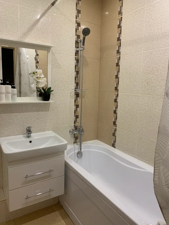 Апартамент с цветами