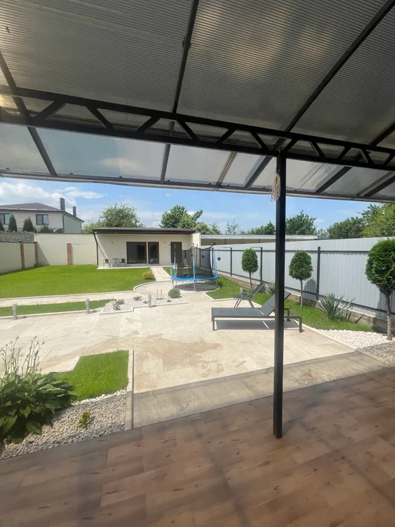 Комфортная дача в городе