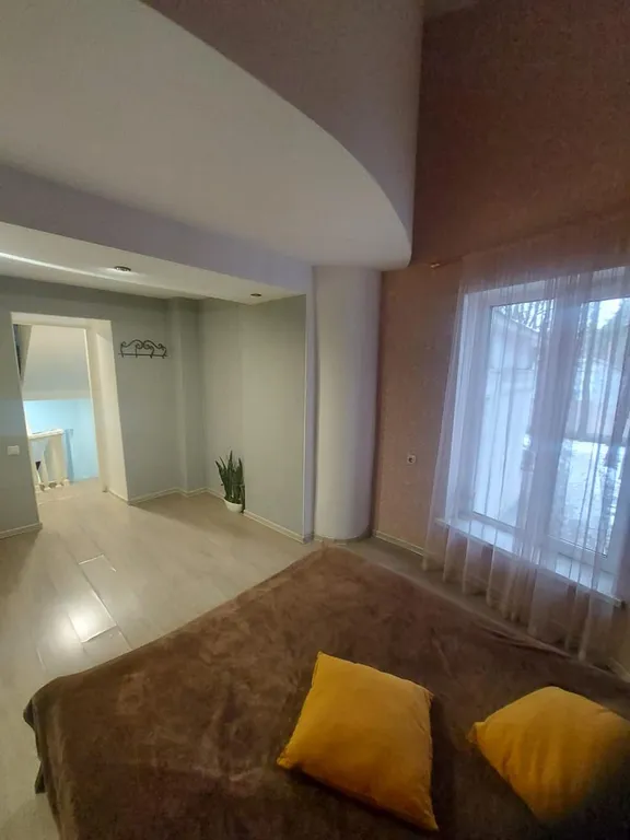 Белоснежная веранда и усадьба