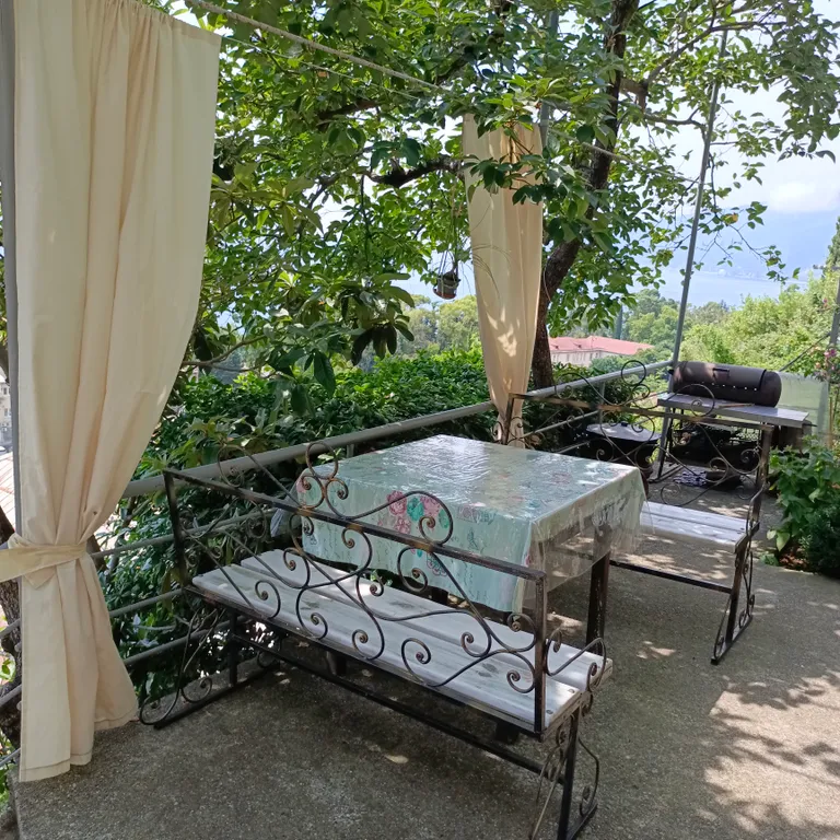 Квартира 2-комнатная Квартира — Гагра