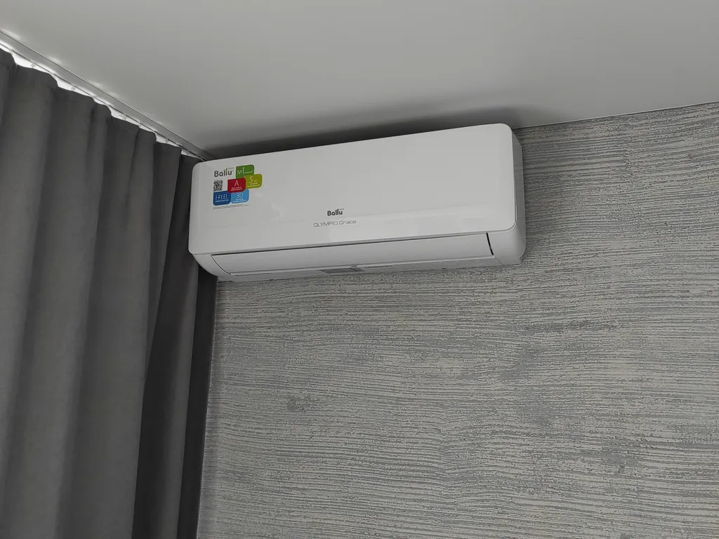 Современная светлая и уютная квартира