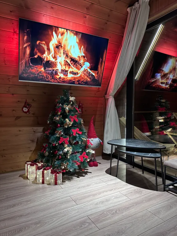 Уютный дом Афрейм с террасой и купелью