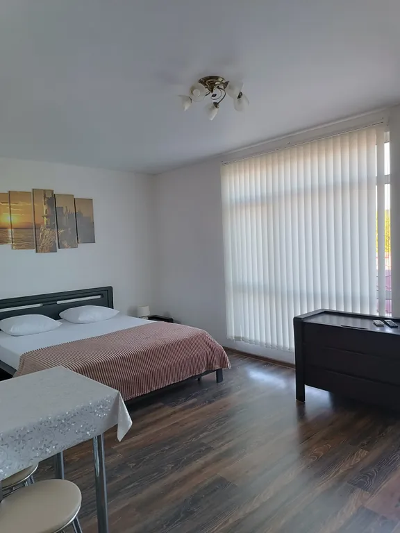 сдается коттедж 2  этажа.130 кв. м, с тремя отдельными комнатами