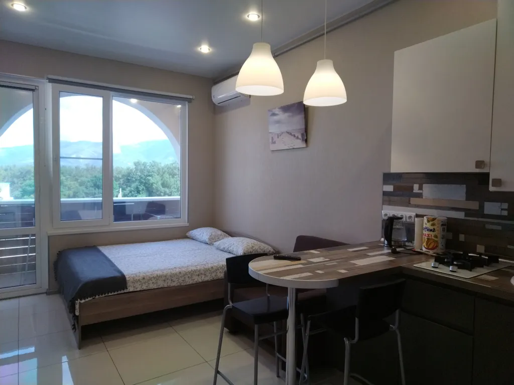 Квартира Апартаменты с балконом с видом на горы — Геленджик