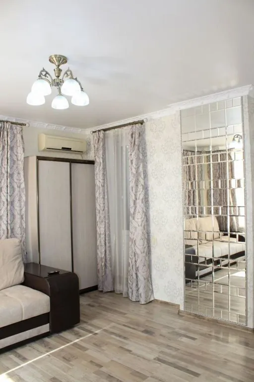 Уютнaя двухкомнaтная квартирa на пeрвом этaжe