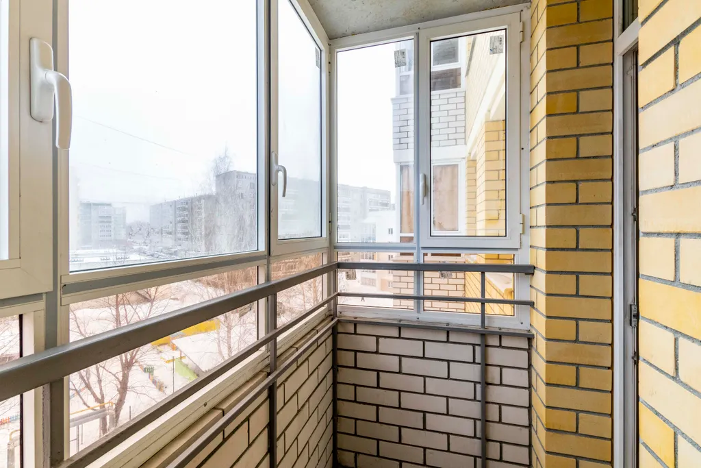 Квартира-студия с балконом для командированных и отдыха