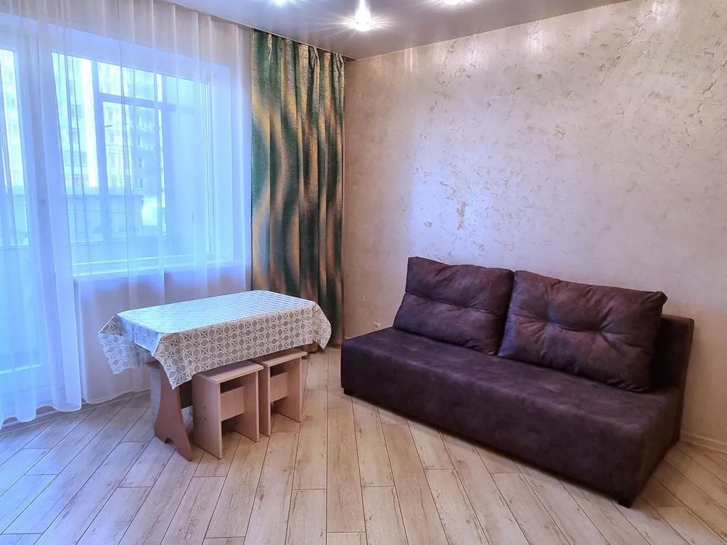 Евро трехкомнатная квартира возле Онкологического диспансера