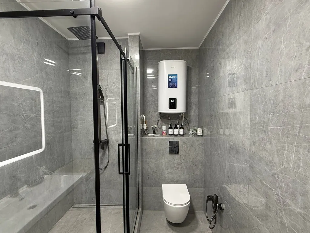 Leonardo apt with a sunset view