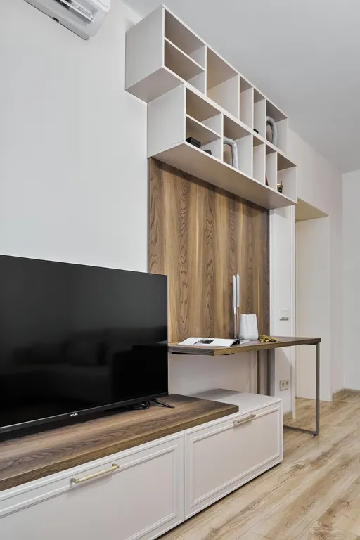 Просторная, свежая 2-комнатная квартира возле ТЦ Горизонт