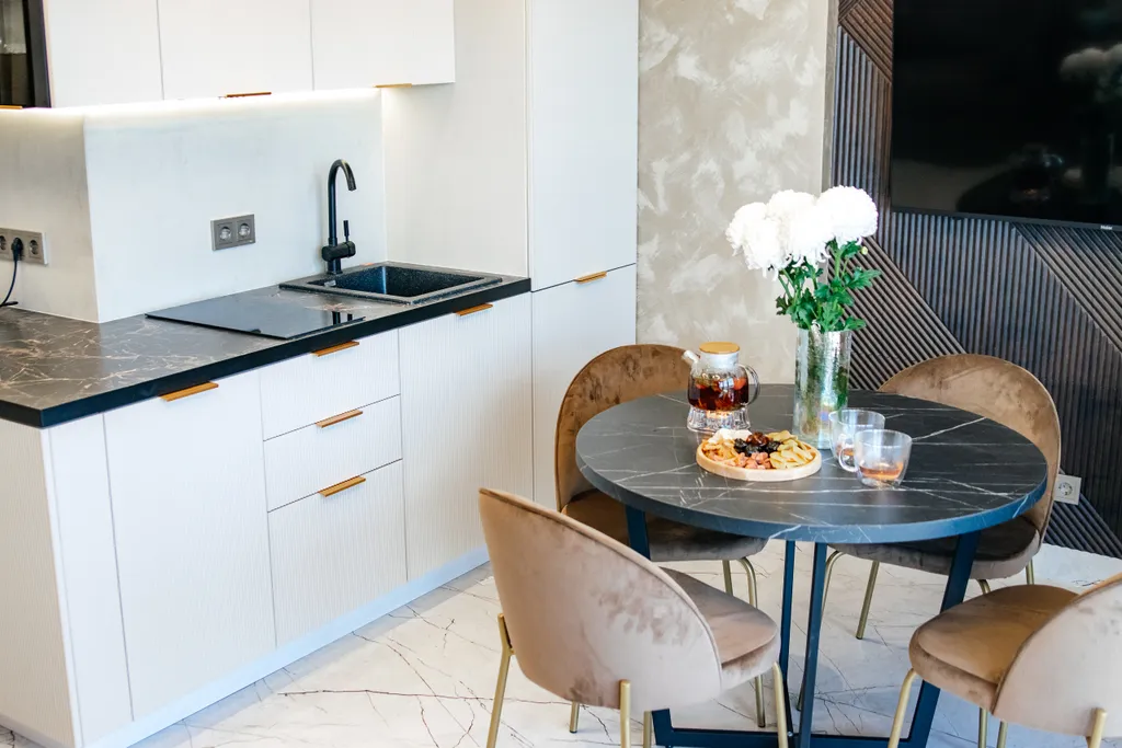 Шикарный апартамент с обзорным видом на море