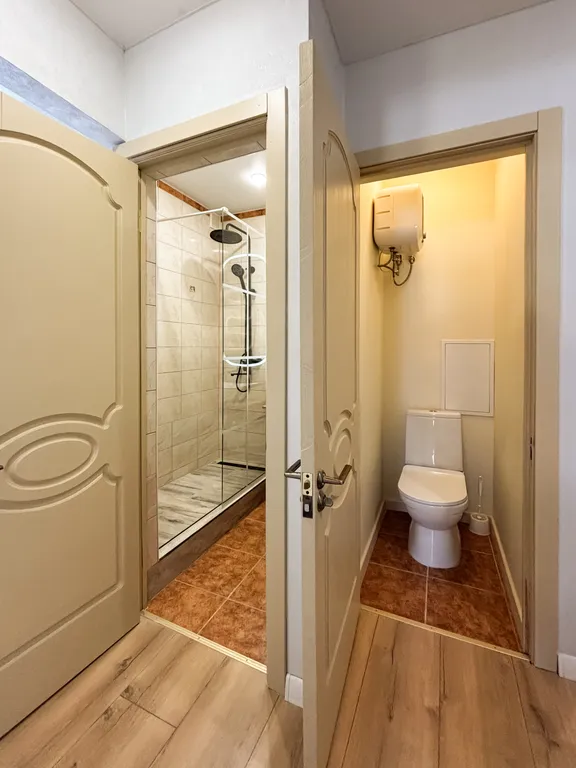 Квартира художника, 7 минут до пляжа, свободная парковка