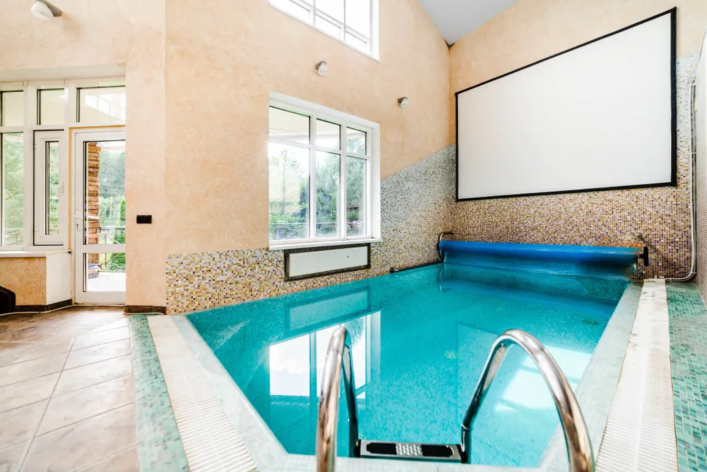 Дом в Красногорске с бассейном и сауной