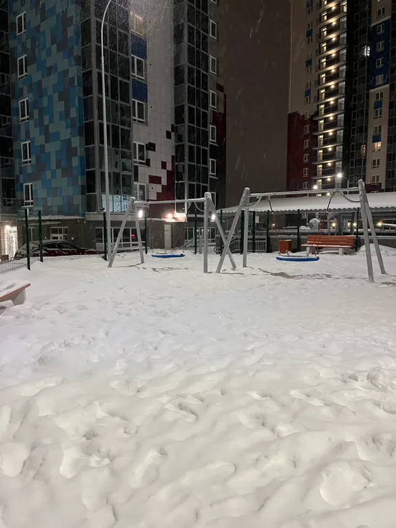 Видовая на озеро и город уютная квартира