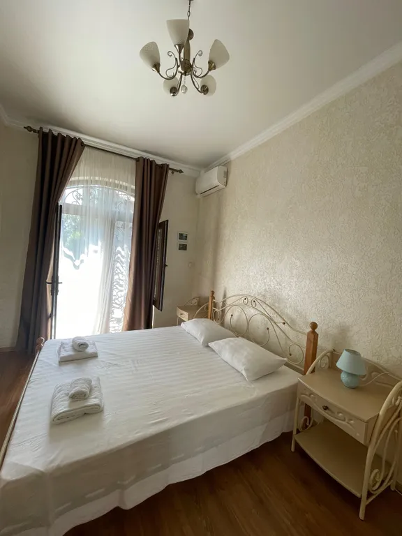 Квартира Двухспальный с одной кроватью с балконом — Сухум