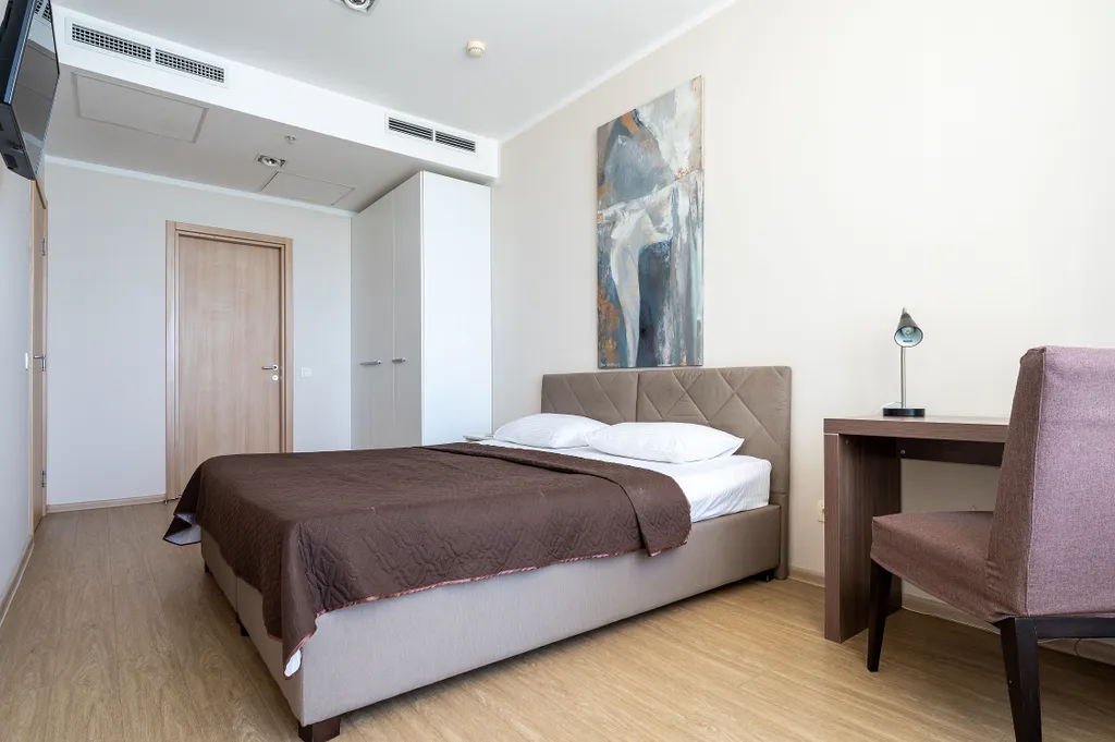 Трехкомнатные апартаменты с двумя спальнями