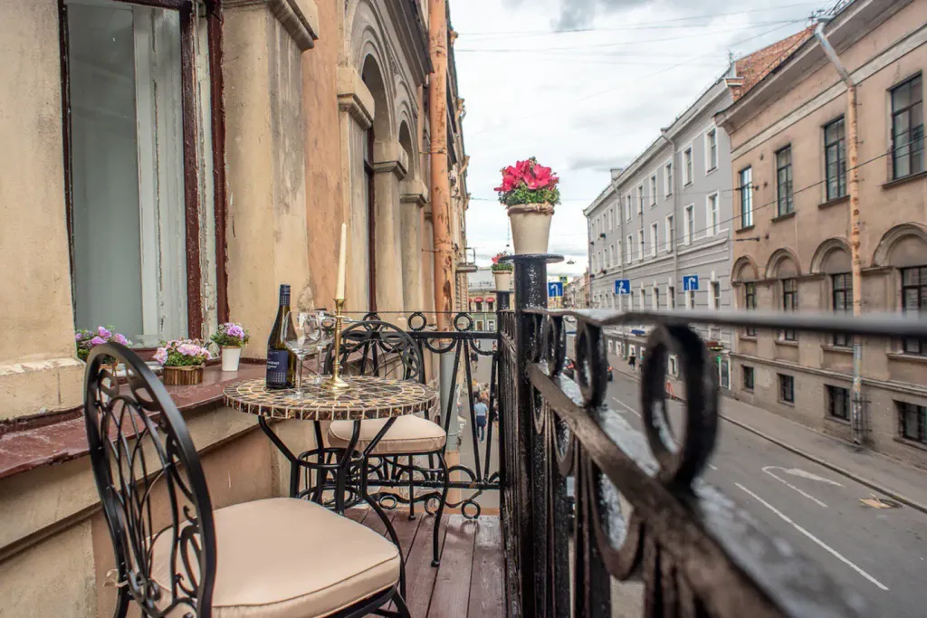 Rubinstein and Lomonosov Apartments with balcony