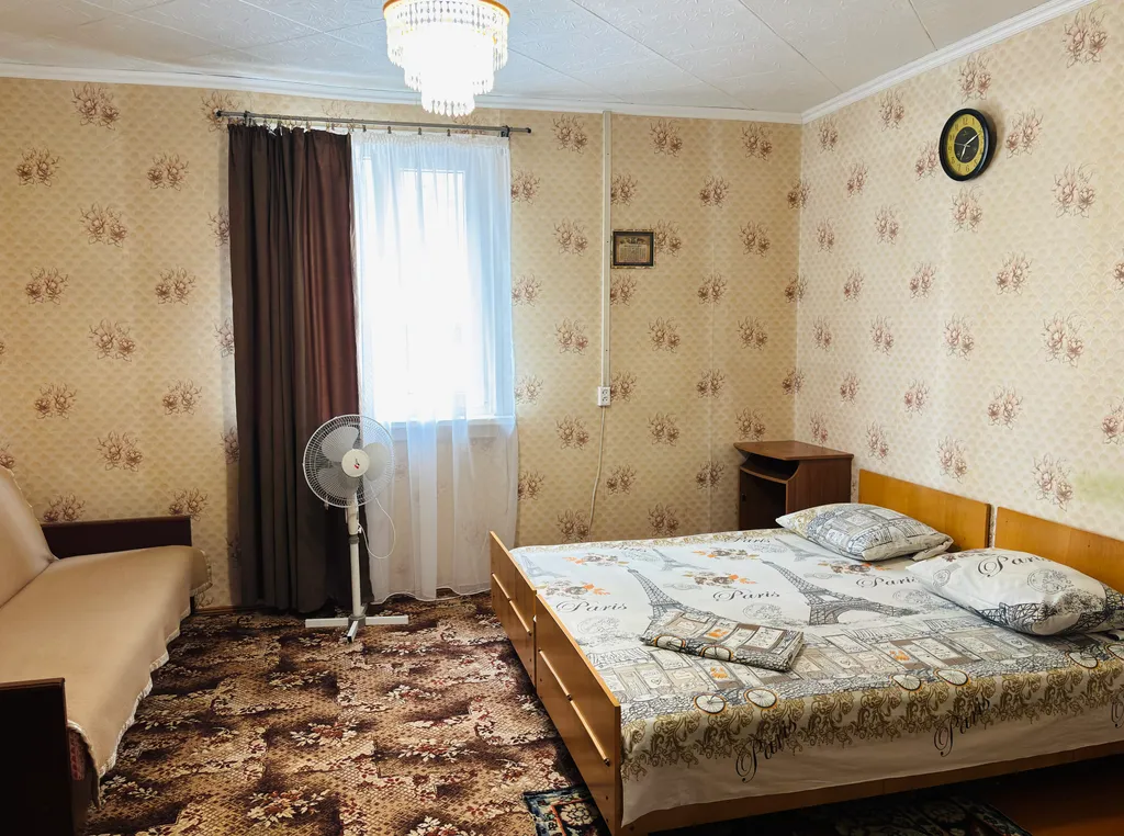 Просторный дом с личным двором