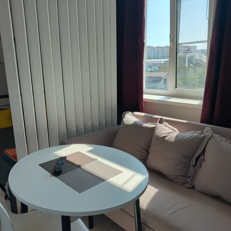 Квартира -студия с современным ремонтом