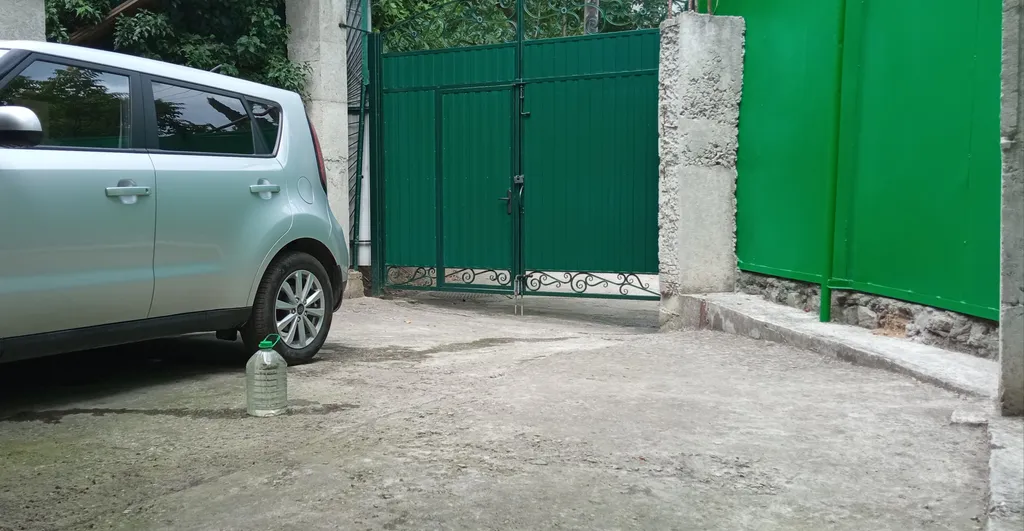 Коттедж Дом с парковкой и отдельным  двором — Ялта