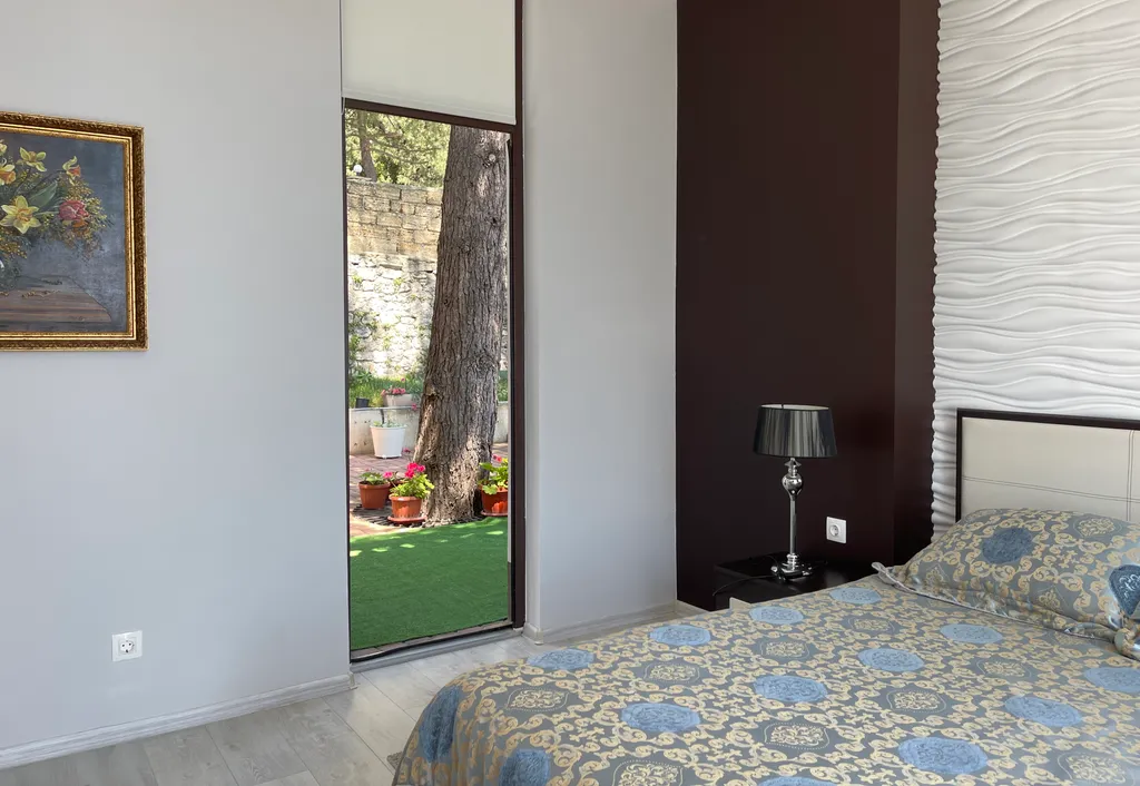 Шикарные апартаменты с видом на море и на Ай Петри