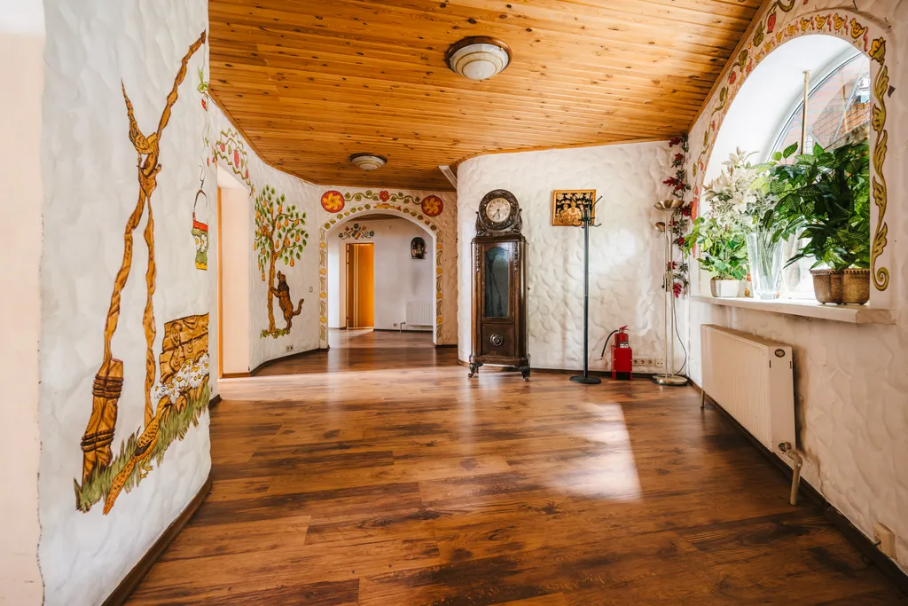 Дом в лесу в русском стиле