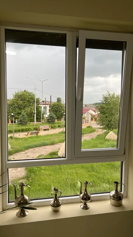 Двухместный улучшенный номер с панорамными окнами и видом на горы