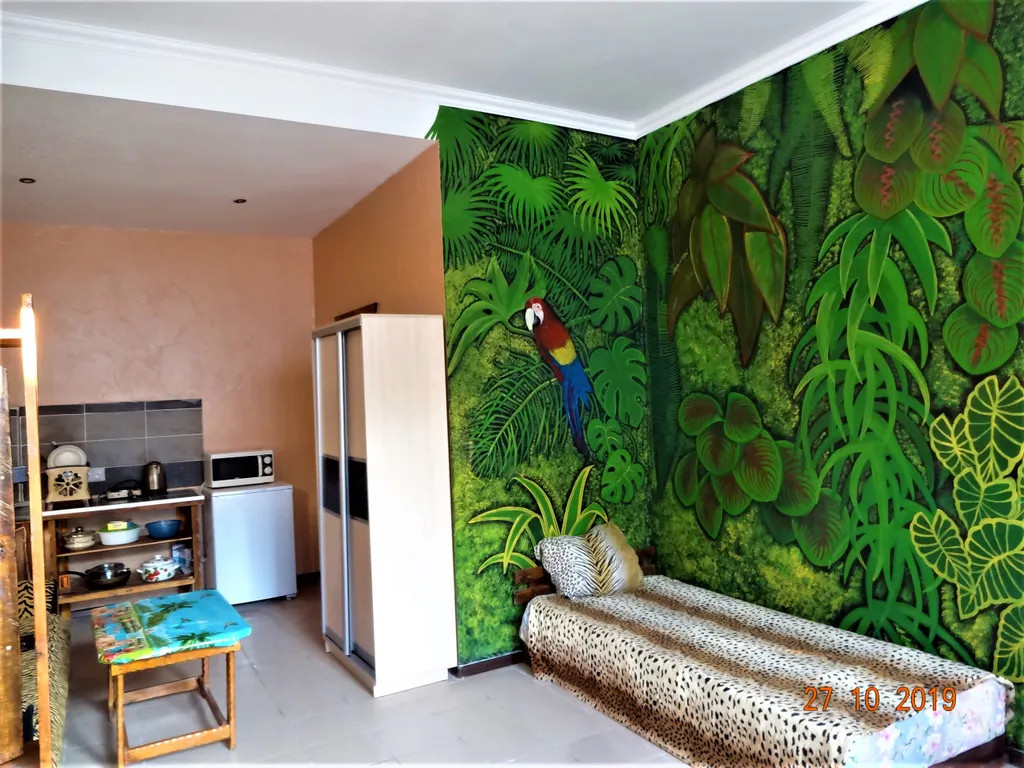 Квартира Квартира Трёхместный номер сафари с двумя дополнительными местами, с отдельным входом — Голубицкая