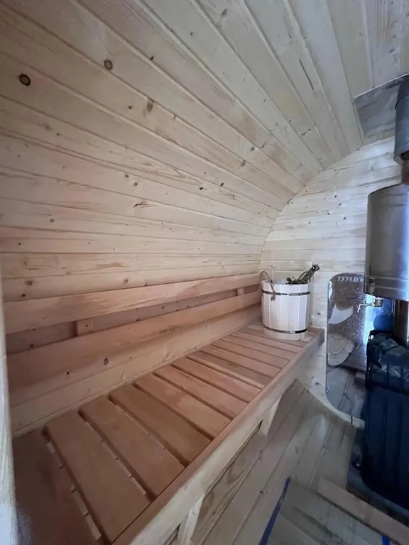 Дом 2 этажа на 10 гостей с сибирским чаном и баней