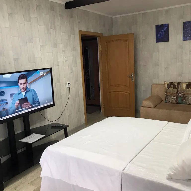 Уютная ухоженная квартира — аренда посуточно в Новый Уренгой