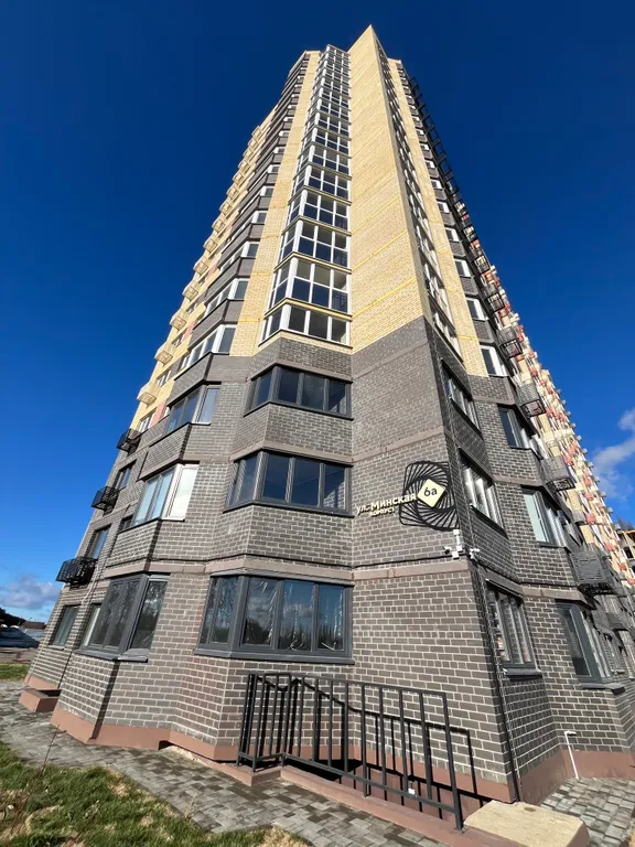 Светлая квартира с видом на закат в современном ЖК Геометрия