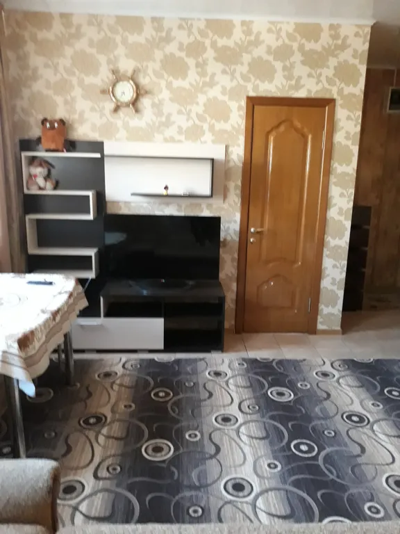 Часть дома с отдельным входом и террасой