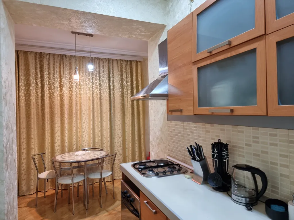 Сахиль апарт