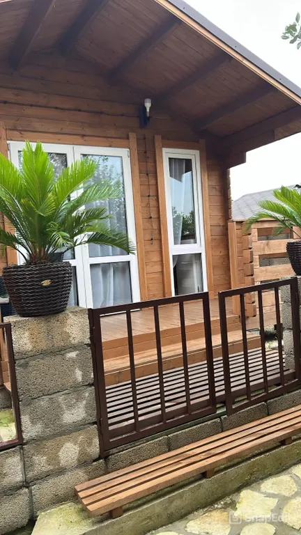 Эко-домик у моря на белых скалах