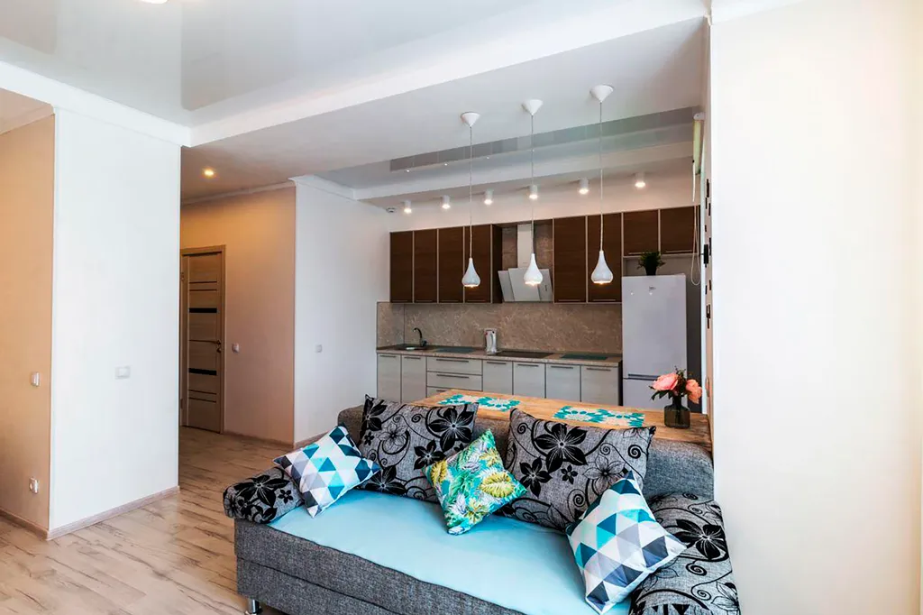 Студия в центре города, зеленый остров