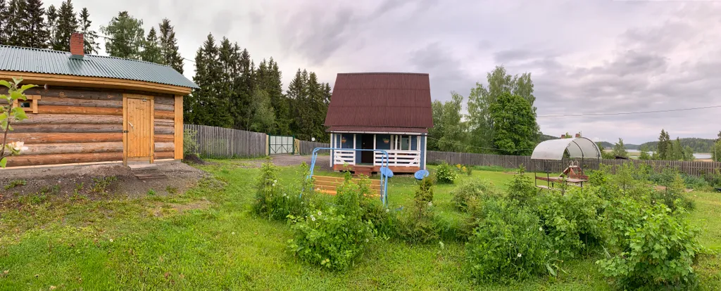 Коттедж с видом на озеро