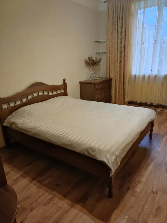 Уютная просторная квартира в центре — аренда посуточно в Донецк