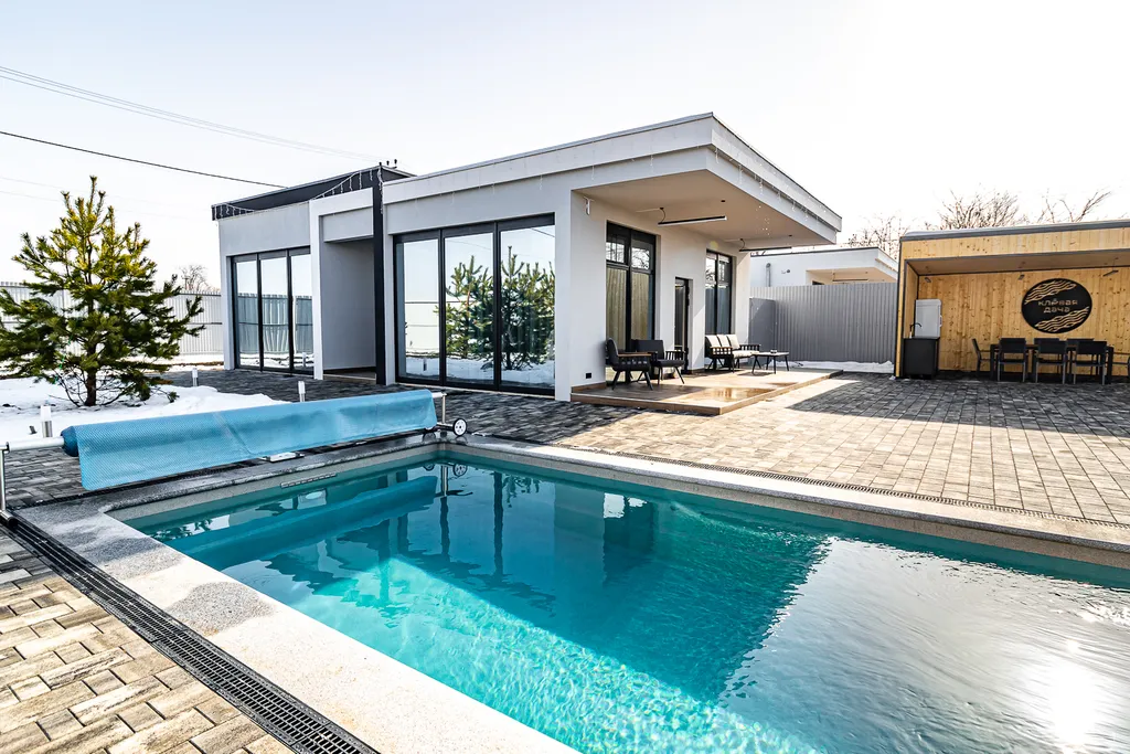 Коттедж Уютный дом с баней и теплым бассейном — аренда посуточно в Краснодар