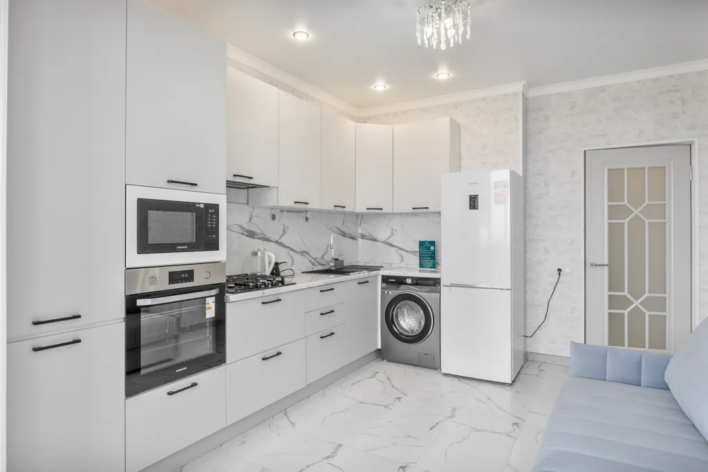 Квартира в 10 минутах до развилки в горы от Juls Apart