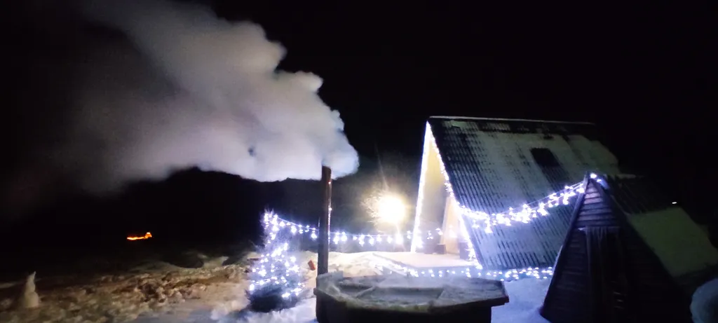 A-frame домик у леса