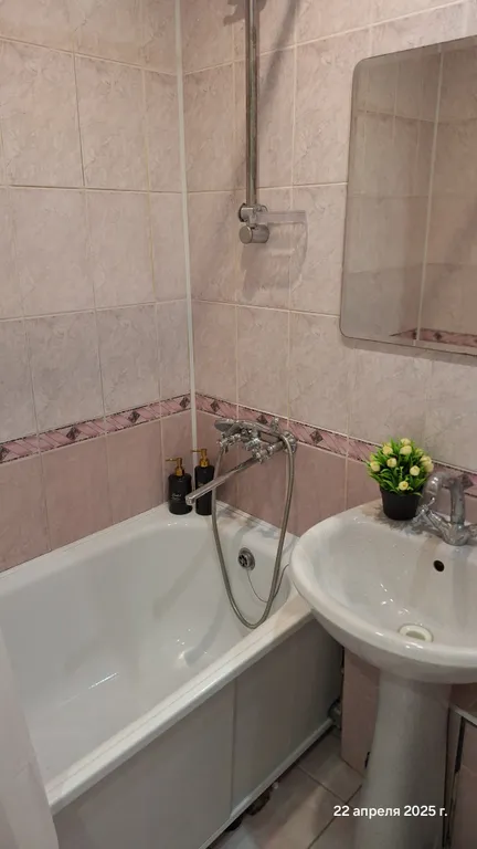 Квартира Квартира с панорамным балконом в самом центре города — Курск