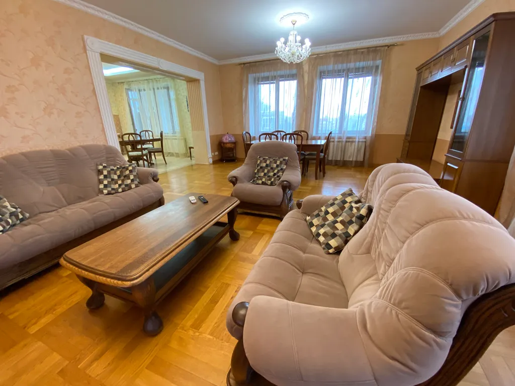 Просторная квартира в центре города для большой семьи