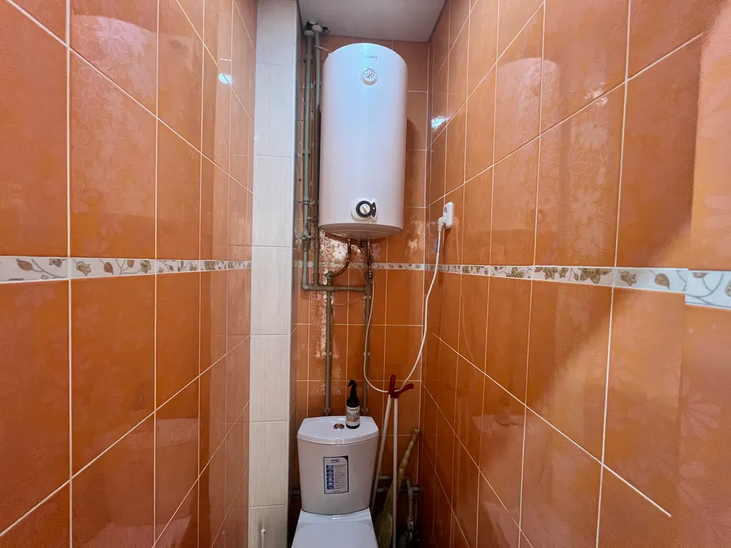 1-комнатная сталинка в Сухуме у моря