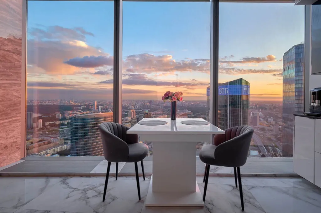 Sky City Moscow 80 этаж Выше облаков, очень ценный и редкий вид