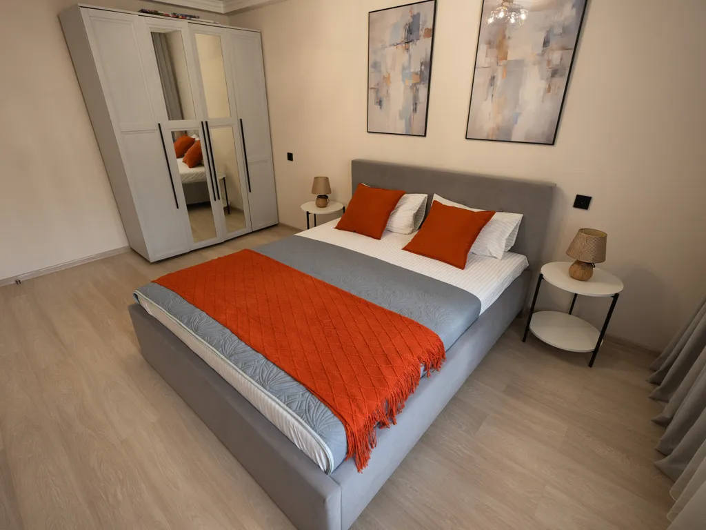 Дизайнерская квартира с видом на горы в центре Домбая