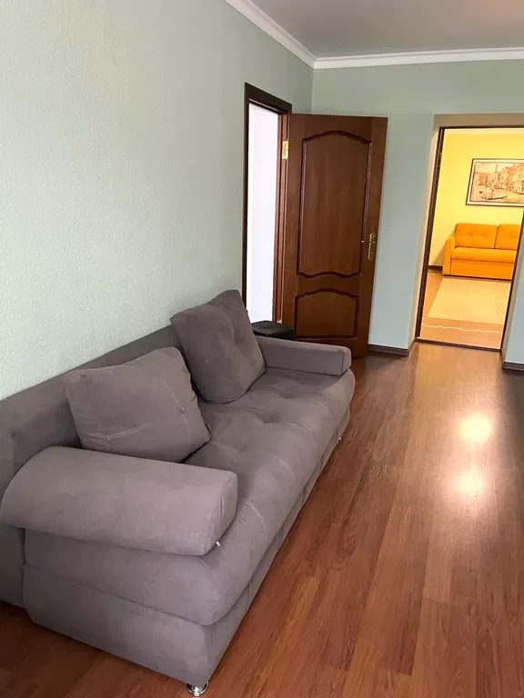 Просторная трехкомнатная квартира в самом центре