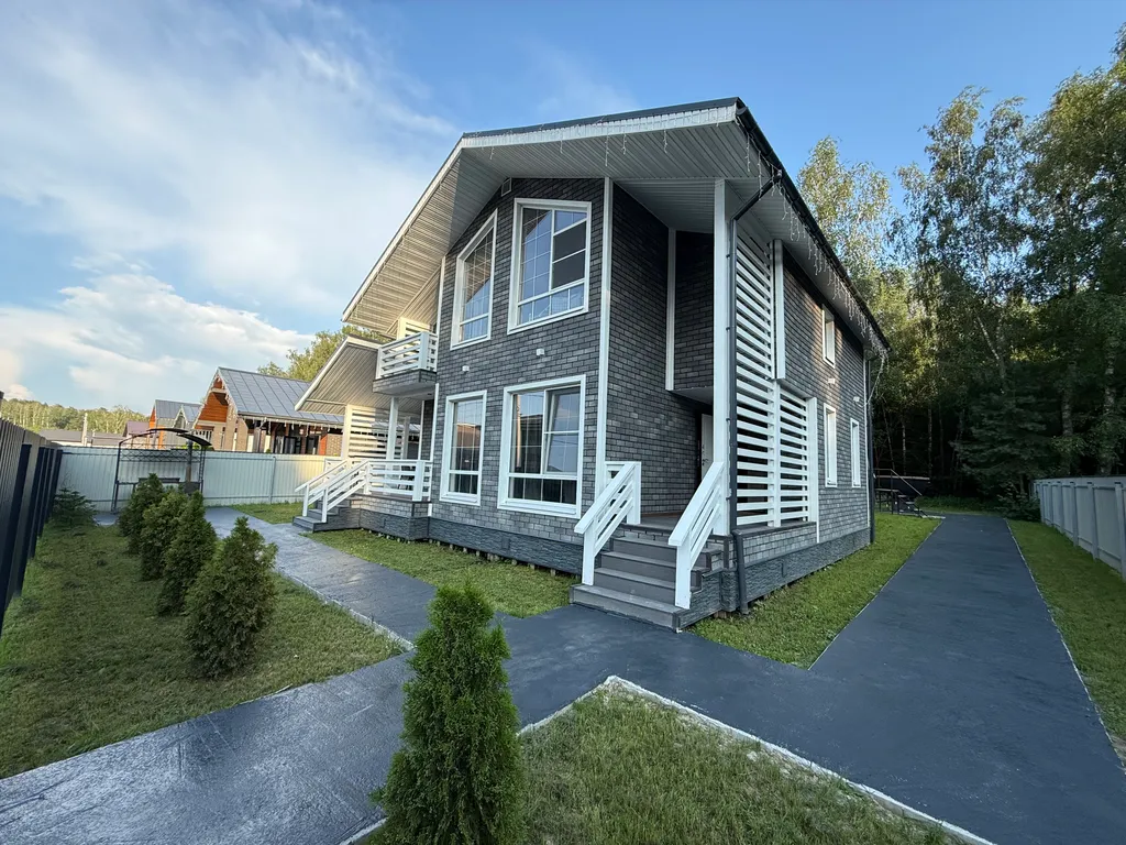 Коттедж Двухэтажный дом — аренда посуточно в Ильинское